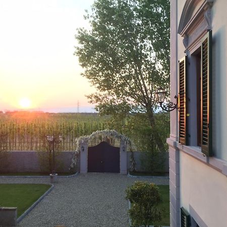 Relais Villa Scarfantoni B&B Montemurlo Buitenkant foto