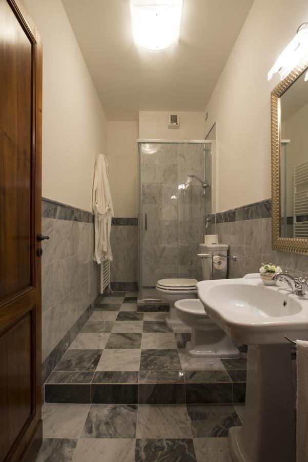Relais Villa Scarfantoni B&B Montemurlo Buitenkant foto