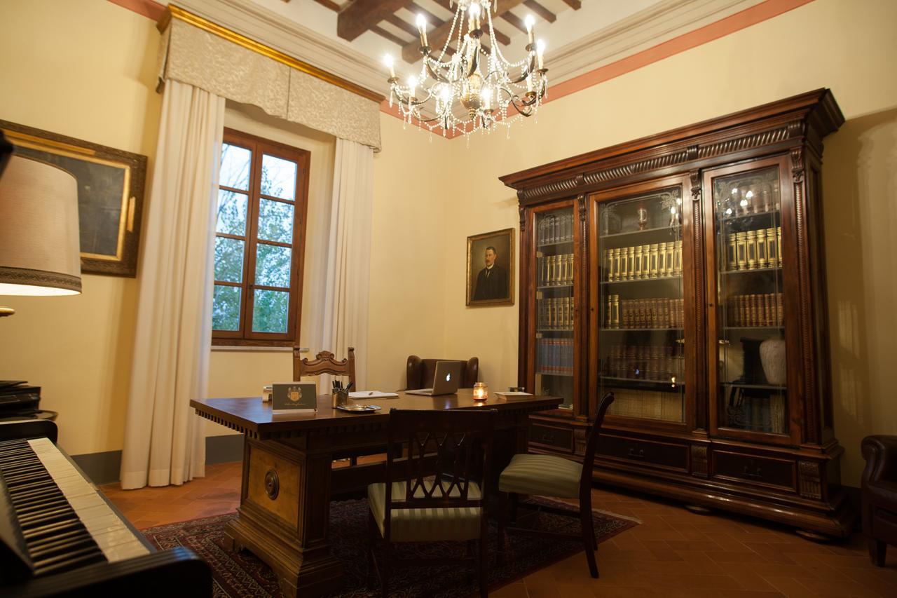 Relais Villa Scarfantoni B&B Montemurlo Buitenkant foto