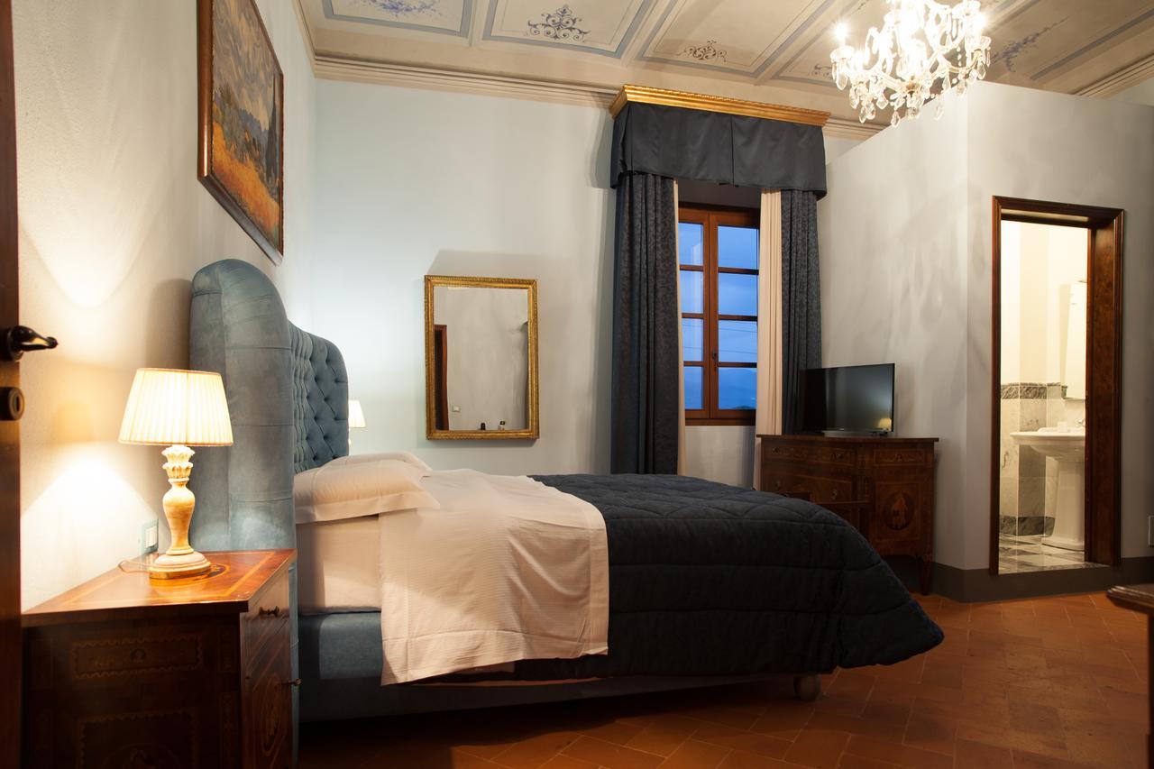 Relais Villa Scarfantoni B&B Montemurlo Buitenkant foto