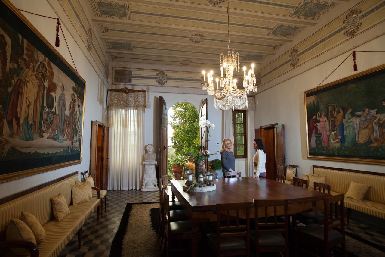 Relais Villa Scarfantoni B&B Montemurlo Buitenkant foto