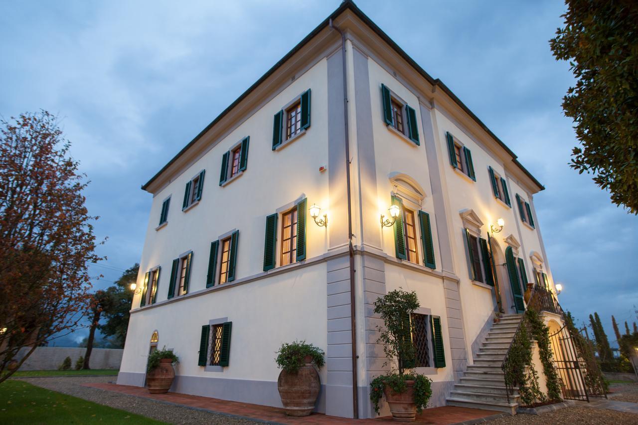 Relais Villa Scarfantoni B&B Montemurlo Buitenkant foto