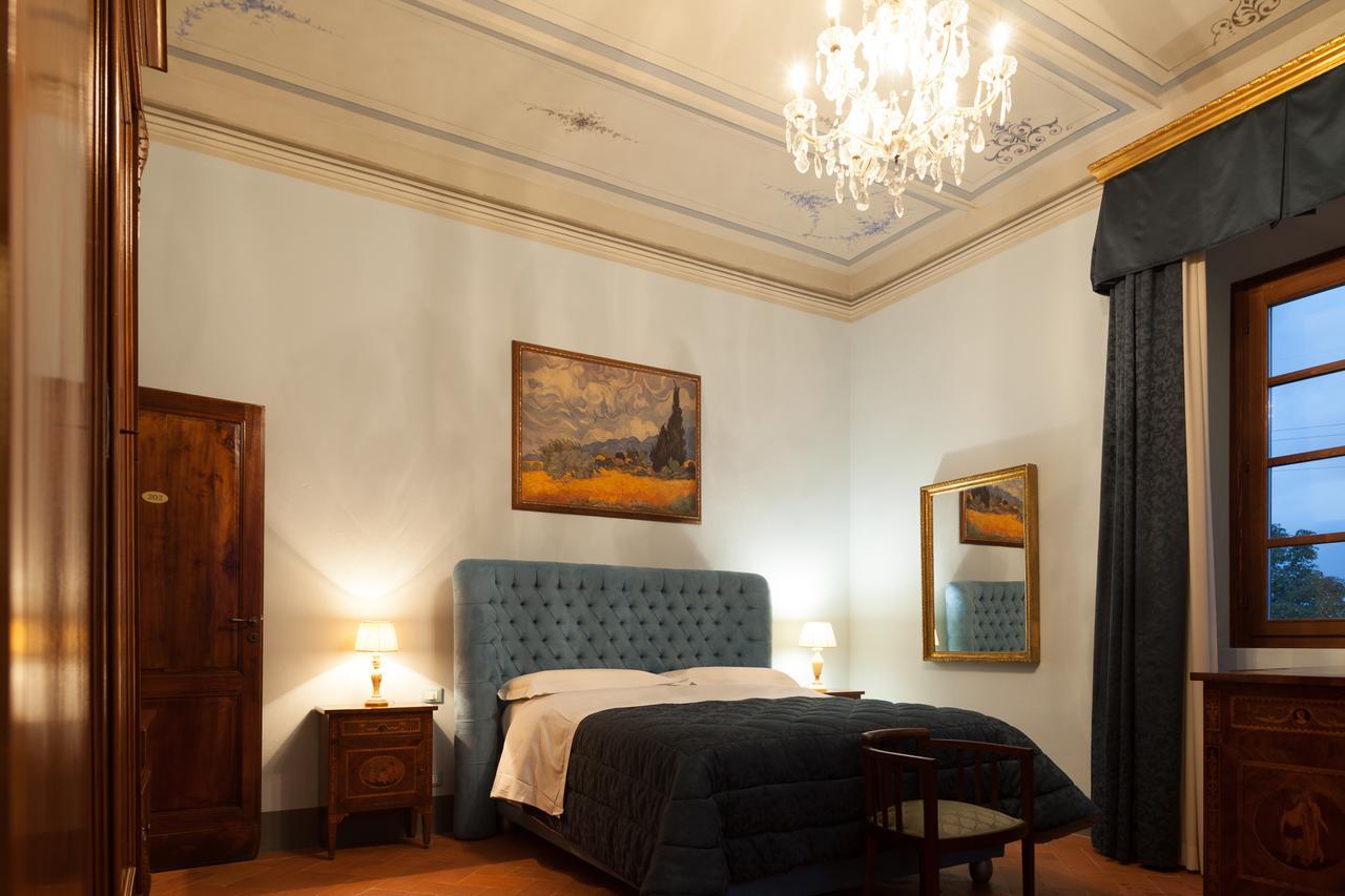 Relais Villa Scarfantoni B&B Montemurlo Buitenkant foto