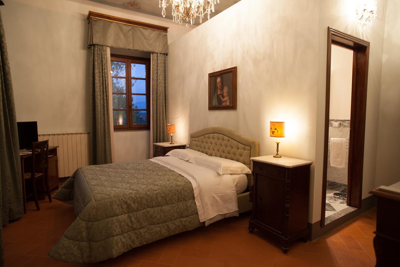 Relais Villa Scarfantoni B&B Montemurlo Buitenkant foto